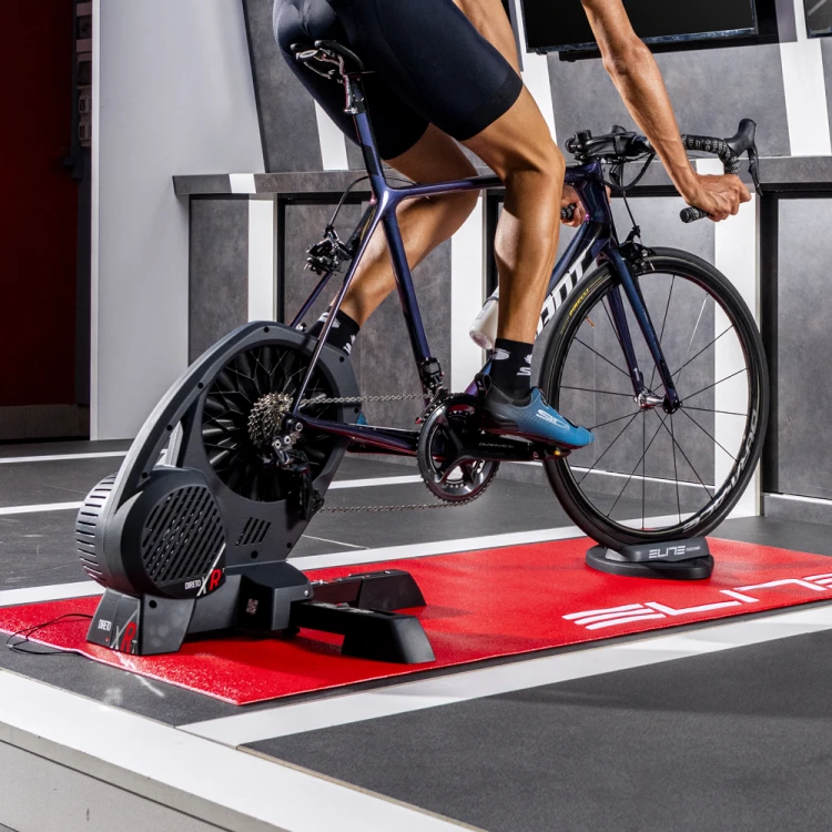 Inteligentny Trenażer Rowerowy Interaktywny Elite Direto XR-T z Podstawką Pod Koło