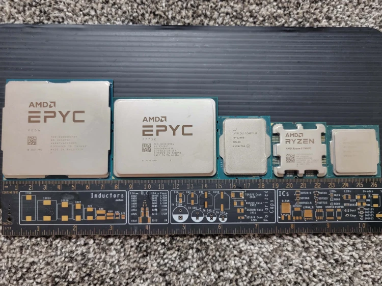 Procesor AMD EPYC 9654 SP5 96 rdzeni 2,4–3,7 GHz 384 MB L3 360 W tray